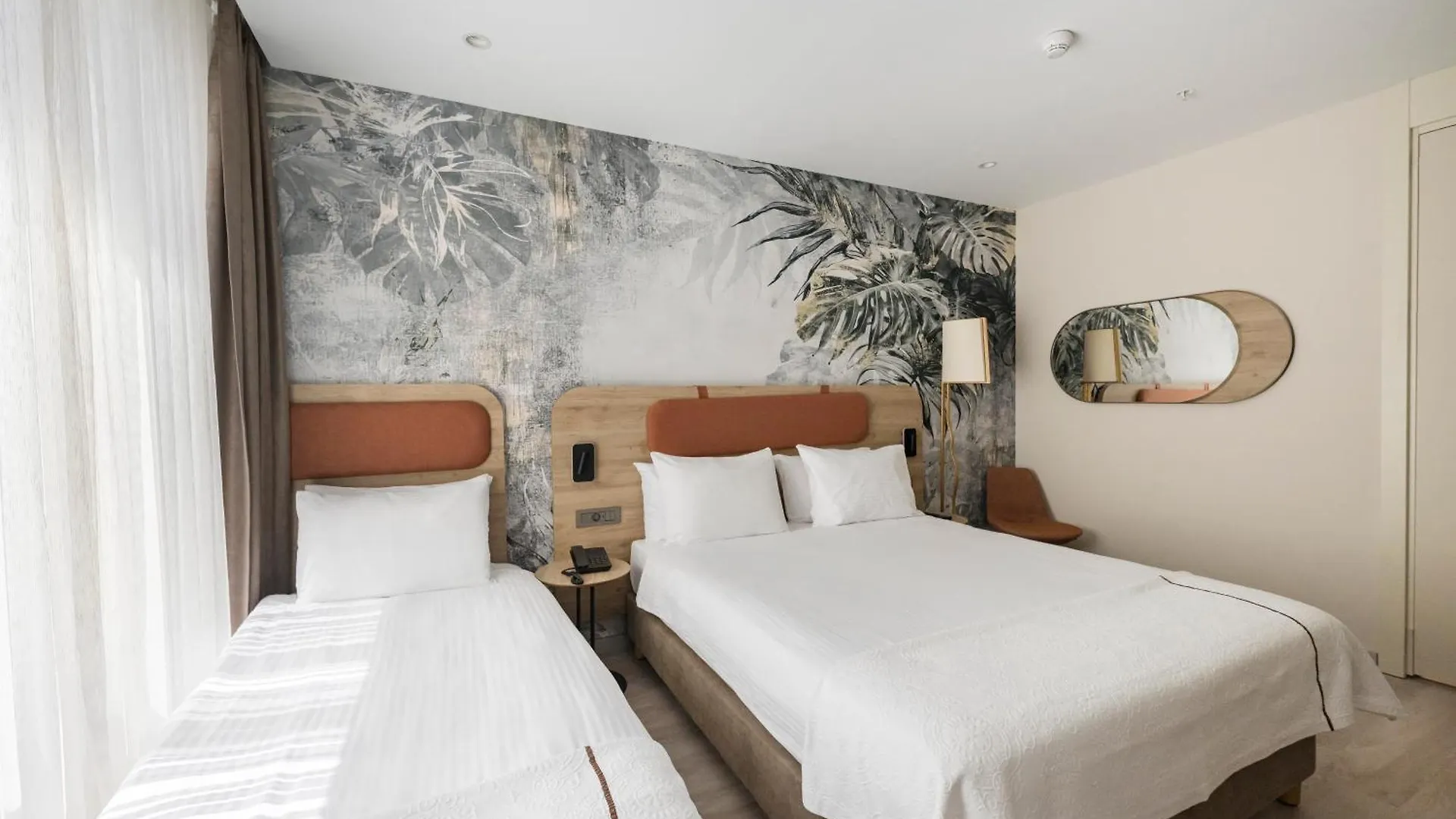 Upsuites Hotel Istanbul 4*,