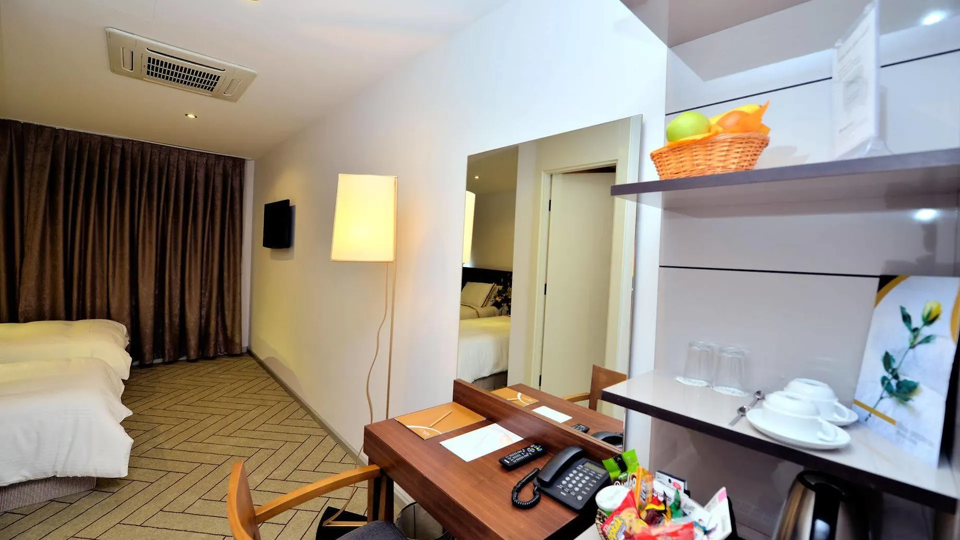 Upsuites Hotel Стамбул
