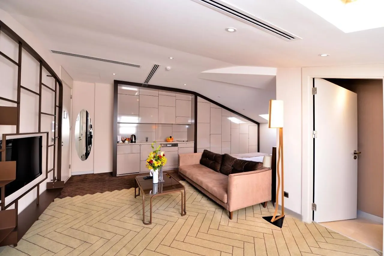Upsuites Hotel Стамбул 4*,