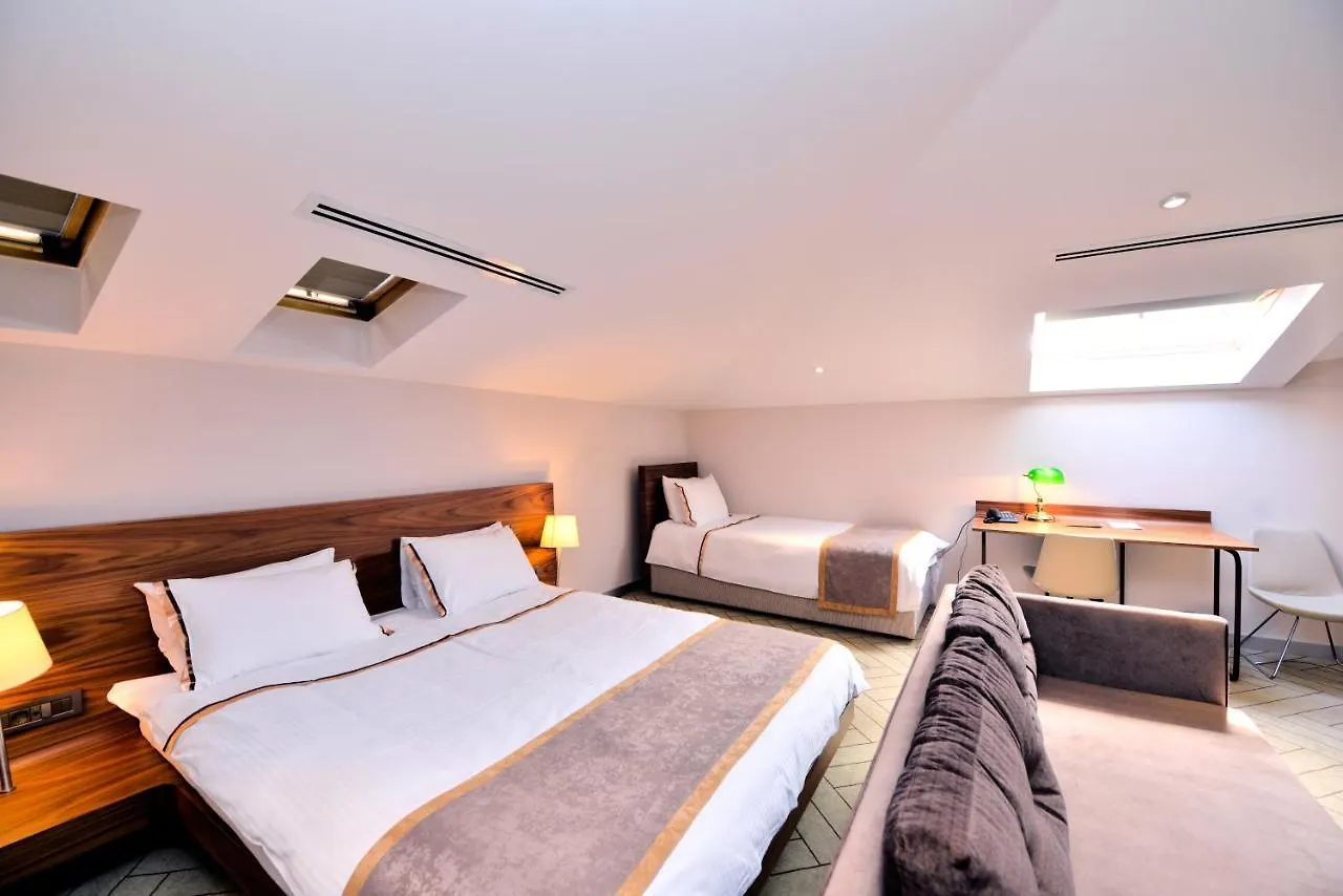 Upsuites Hotel Стамбул