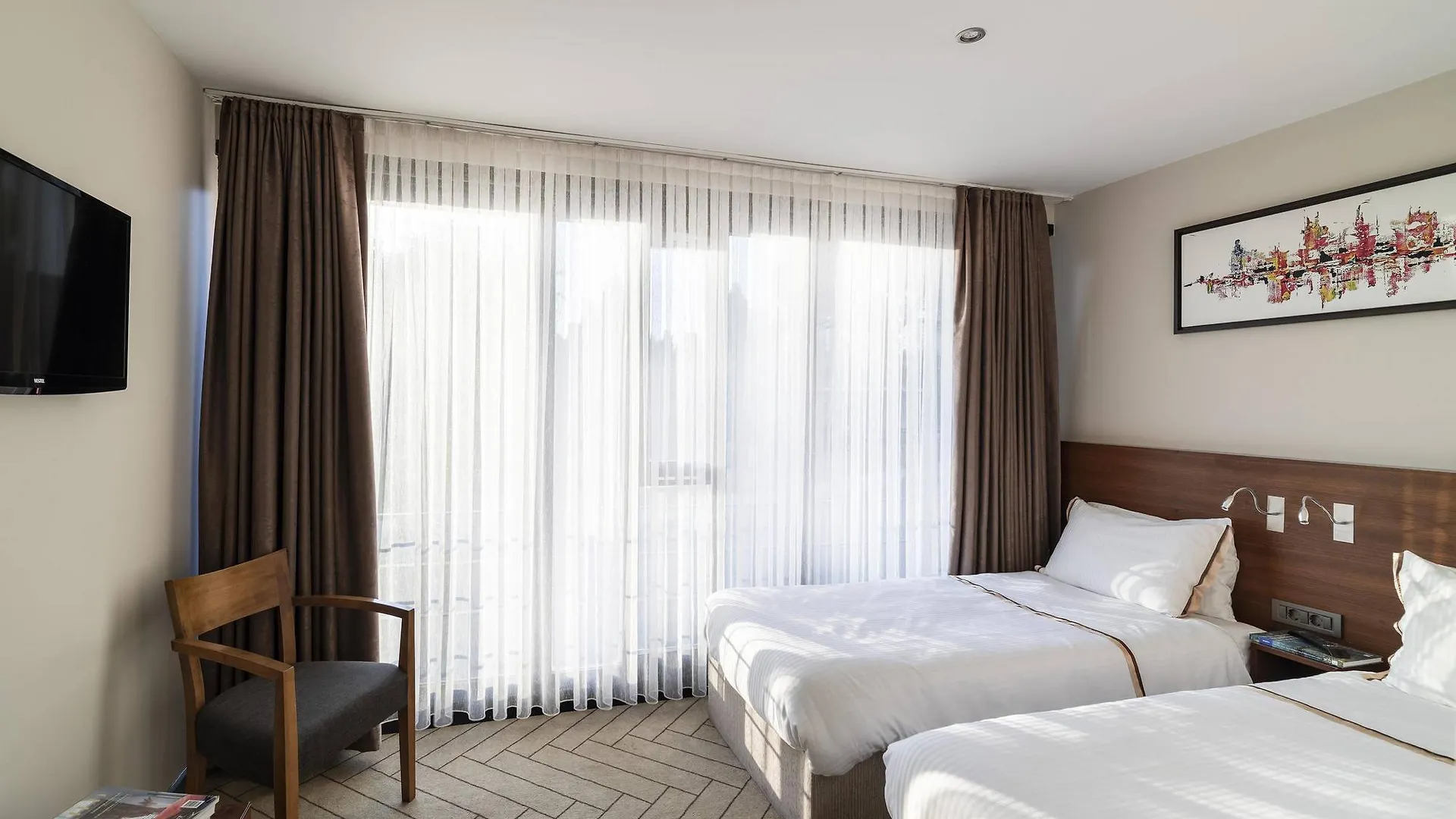 Upsuites Hotel Стамбул