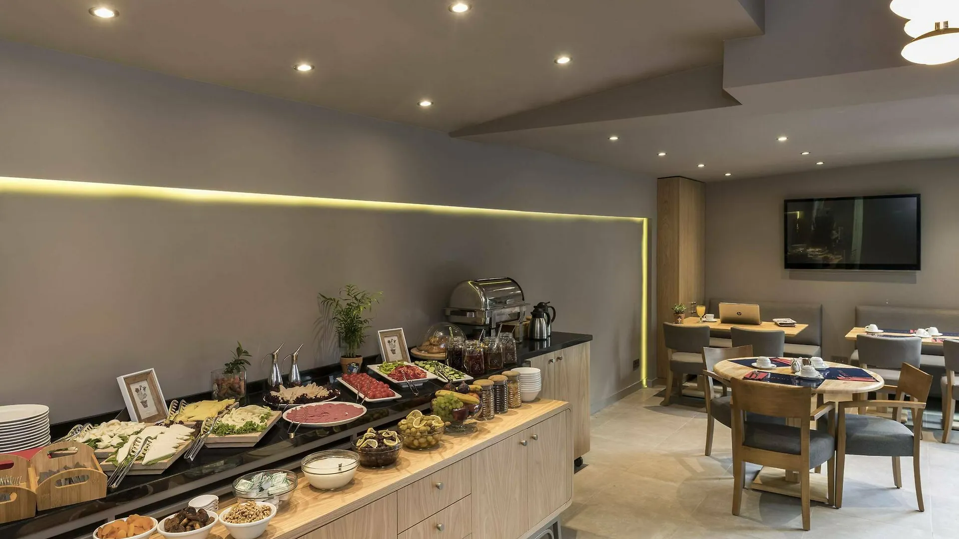 ****  Upsuites Hotel Стамбул Турция